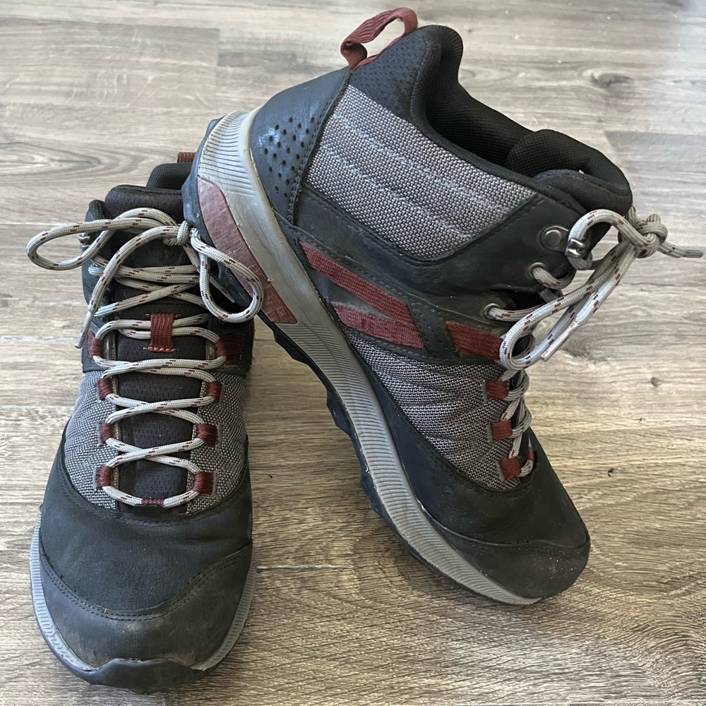 Merrell Zion mid Gray and Maroon Men's Hiking Boots